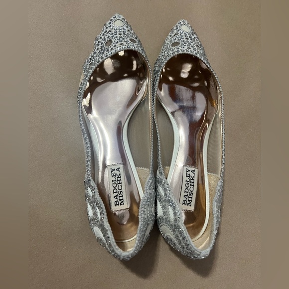 Badgley Mischka Flats - Picture 2 of 8